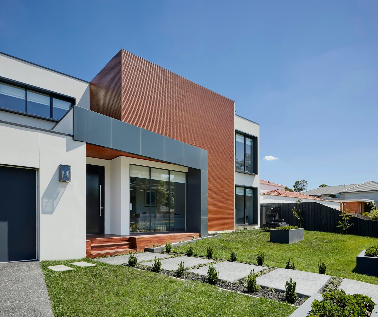 10 Marla park-facing plot, Block B: photo 2 of 2